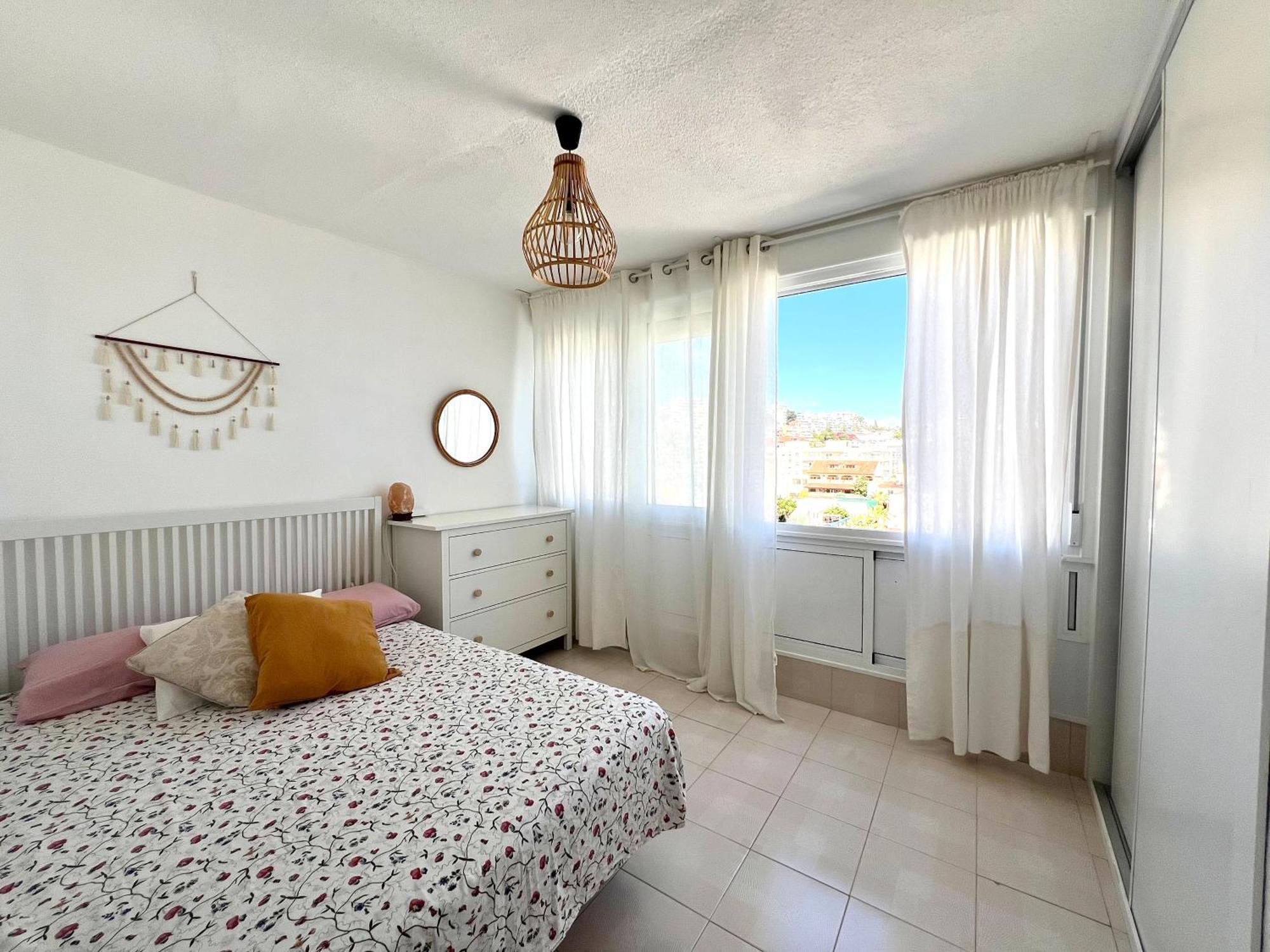 En Carihuela Con Vistas Y Plaza De Garaje, Nucleo Cristal Apartment Торемолинос Екстериор снимка